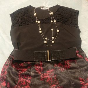 🛍 Black short sleeve top